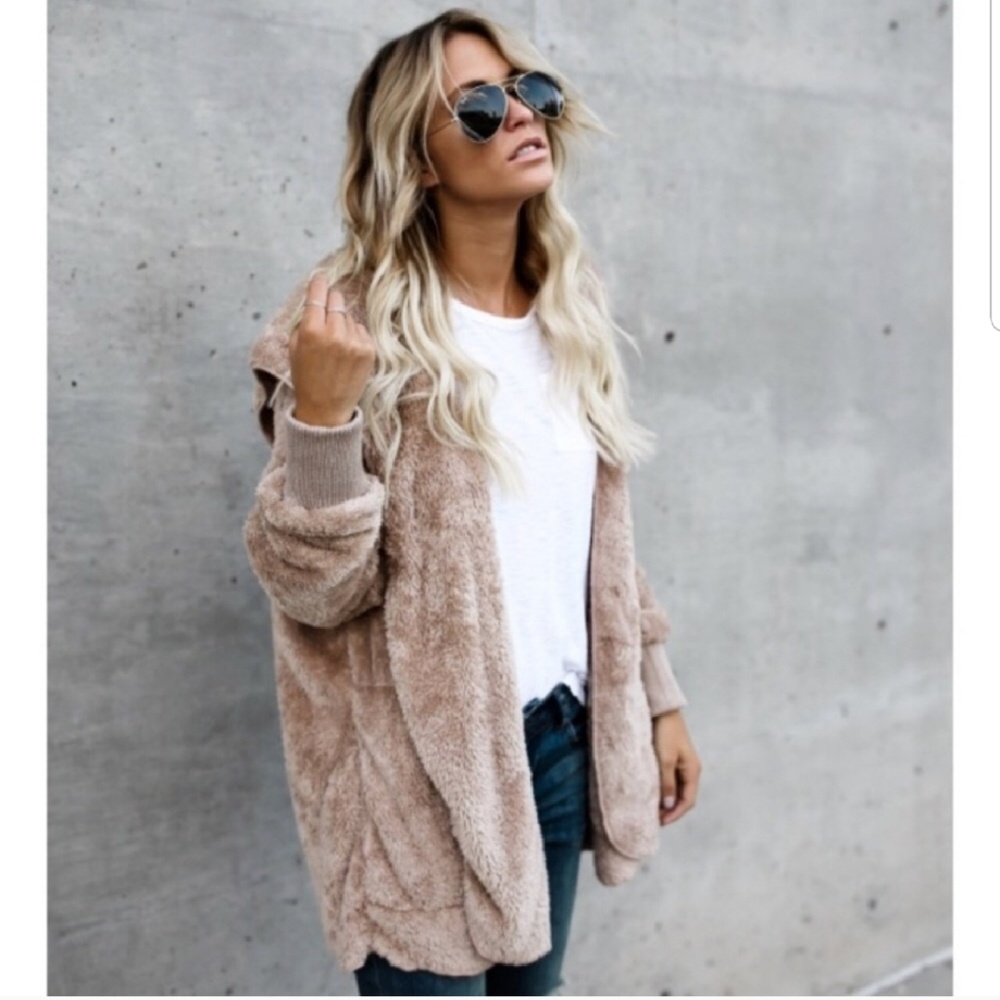 (LAST 1)Softest Teddy Bear Hoodie EVER - Picture 2 of 4